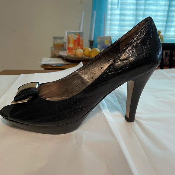 Gucci platform heels FREE shipping - Picture 1 of 6